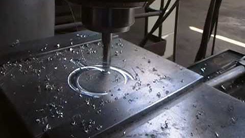 BRIDGEPORT SERIES I VERTICAL MILLING MACHINE  WITH 2-AXIS PROTOTRAK CNC CONTROL