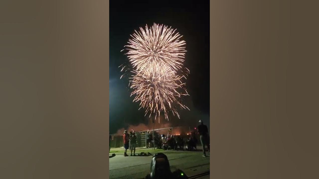 Addison Kaboomtown 2022 fireworks show continues as huge grass fire