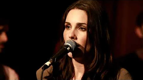 Allison Barber, "Reach Out", Live at Union Pool, B...