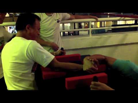 Singapore Arm wrestling: Armour training Chee Hou ...