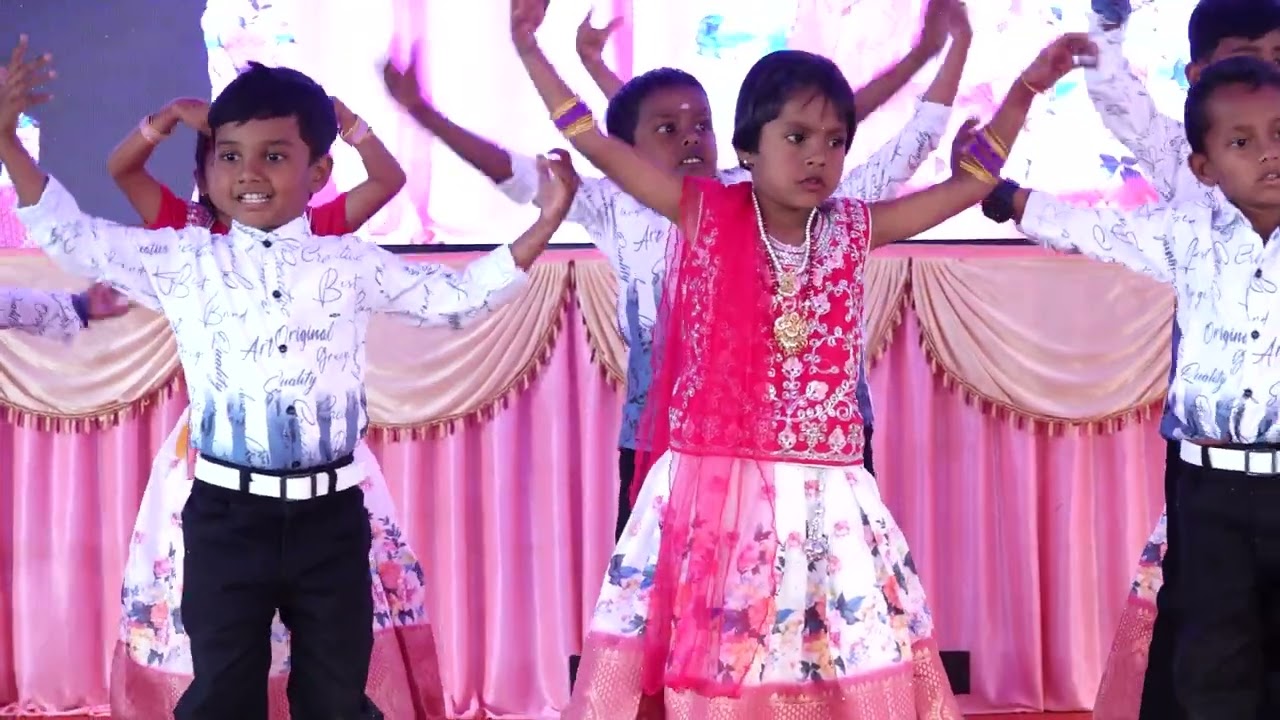 Remix dance performance by our LKG kids #bilagi#kids 