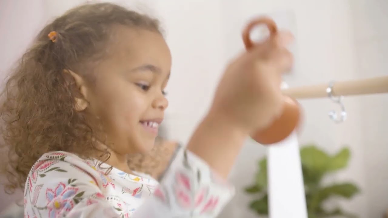 video Kidcraft Artisan Island Toddler Play Kitchen