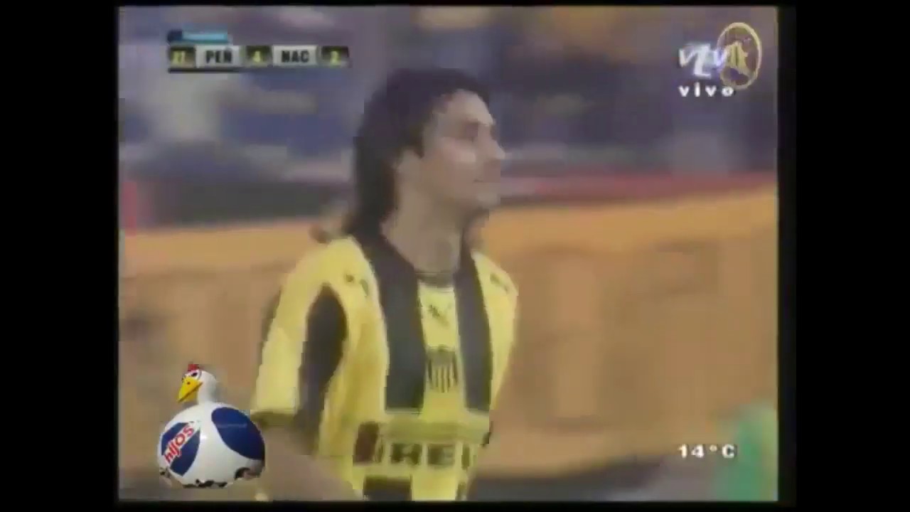 PEÑAROL 4 NACIONAL 2 | CARLOS BUENO JUGANDO CON LAS GALLINAS