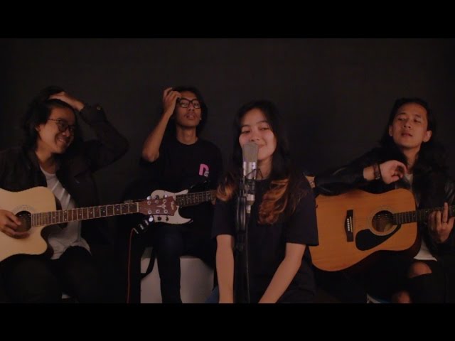 MEMOUS  - CONSPIRACY (by Paramore LIVE ACOUSTIC COVER ) class=