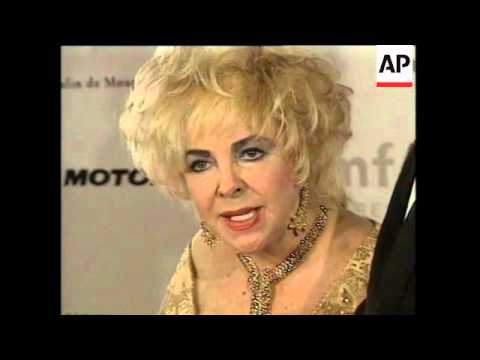 Elizabeth Taylor gets angry at reporter
