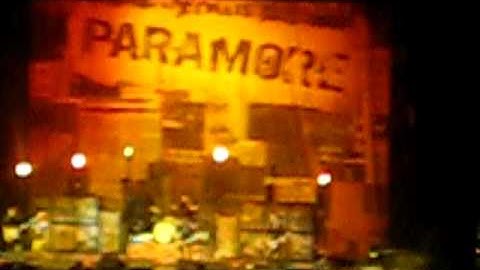 paramore where the lines overlap 6/11/09 philly