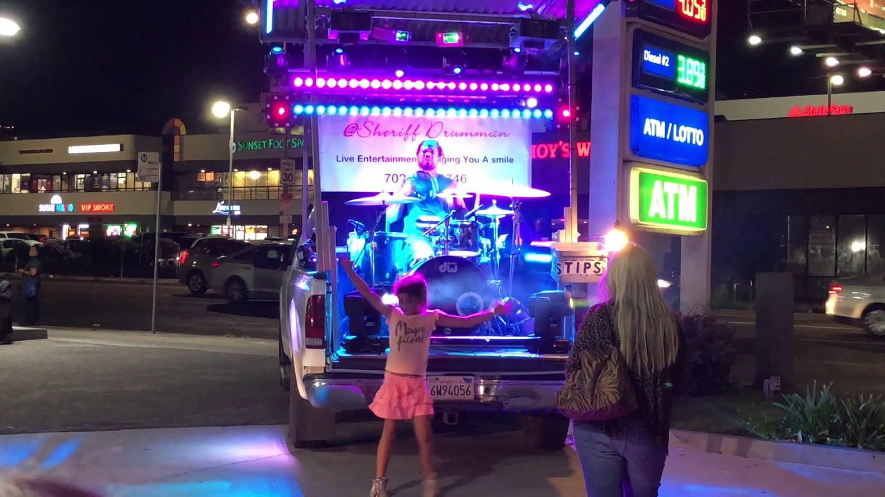 Rave at the Mobil Station - YouTube