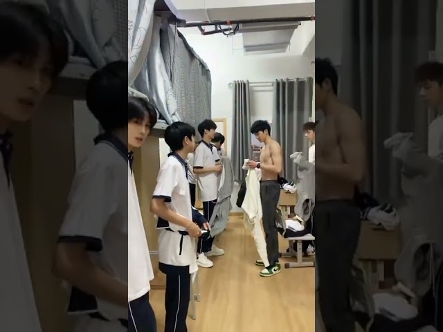 Korean boys Hot 🔥Boys tik tok Korean 📲So cute boys🤩#viral #shortfeed #youtubeshorts #shana#shorts class=