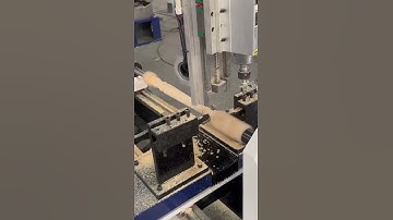 1530 single-axis double-blade CNC woodworking lathe processes stair columns and wooden legs #machine