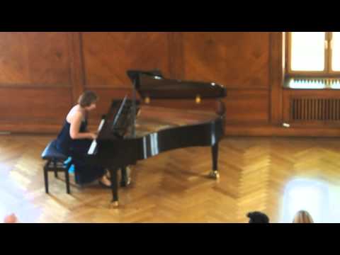 Elena Kuschnerova performing Ludwig Schuncke "Heimweh"