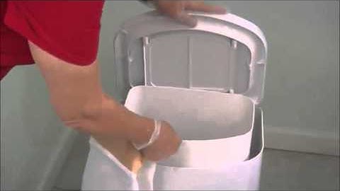 How The Adult Diaper Disposal Pail Works