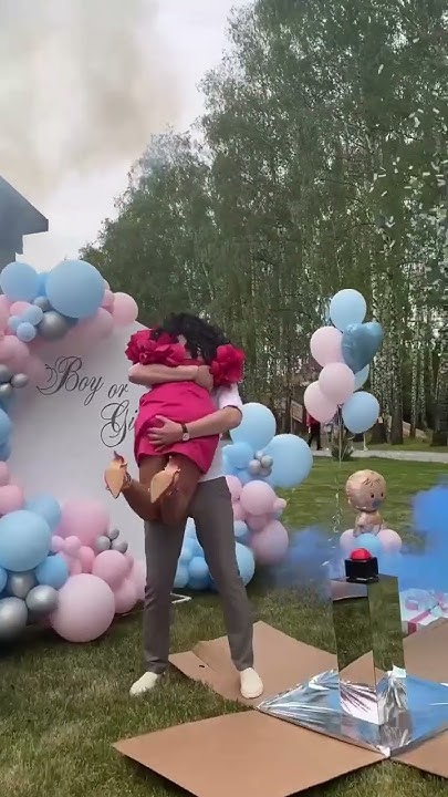 Гендерный салют - YouTube