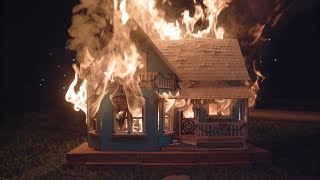 Burning Dollhouse Fireplace Yule Log with Music (Full HD)