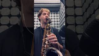 Jam over Can‘t help the way that I feel by Sneaky Sound System (David Penn Remix) #saxophone