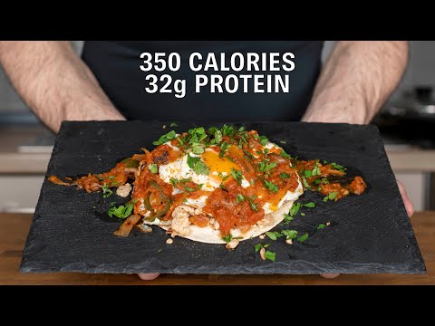 This Healthy Breakfast has 350 Calories and 32g of Protein Huevos Rancheros
