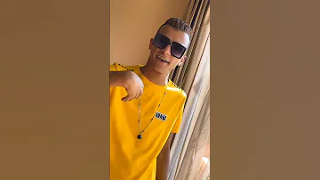 مسجل ارقام اصحابي بعنونهم على التليفون عصام صاصا 