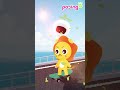 Zoom~~ Riding on a skateboard!🛹#animation #shorts