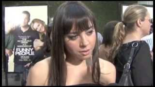 Aubrey Plaza Interview - Funny People - YouTube