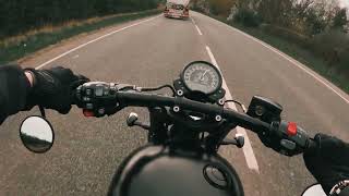 Triumph Bobber Black Cruising Lincolnshire  Vance & Hines Decat