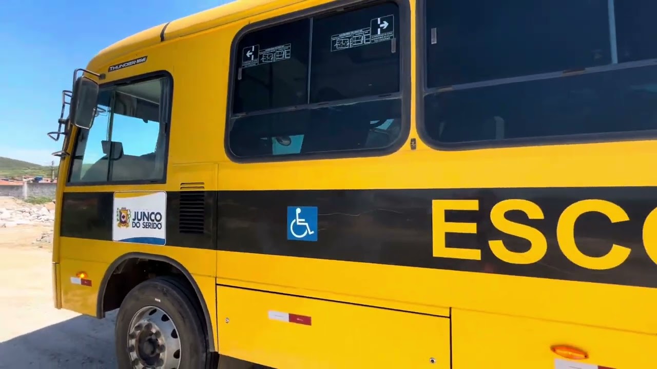 Conheçam o Ônibus Volkswagen Thunder Midi em ￼detalhes, o bonitão dos amarelão.