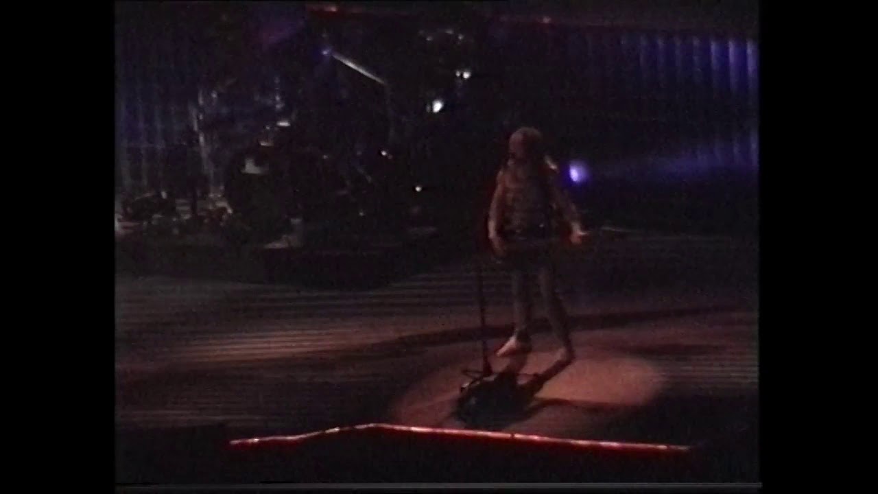 AC/DC Live Paris, France 1991 [VIDEO CONCERT] 3 DVD MASTER 2/3 - YouTube