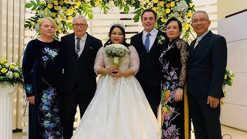 Danh hài TRUNG DÂN tổ chức tiệc cưới cho con gái lấy chồng ngoại quốc | BÍ MẬT VBIZ