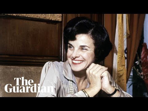 A look back at the political career of the dianne feinstein