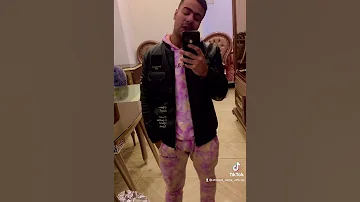 شلة مضرورة لا ومغرورة جاايلك يا بندق 