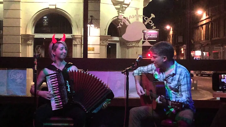 Amy Henderson playing her ACDC cover featuring Mac...
