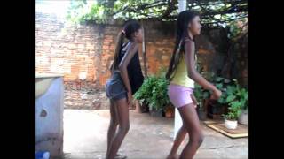 Emannuele E Joice Dançando Kúduro