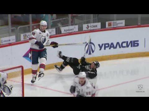 Semyonov delivers a hit