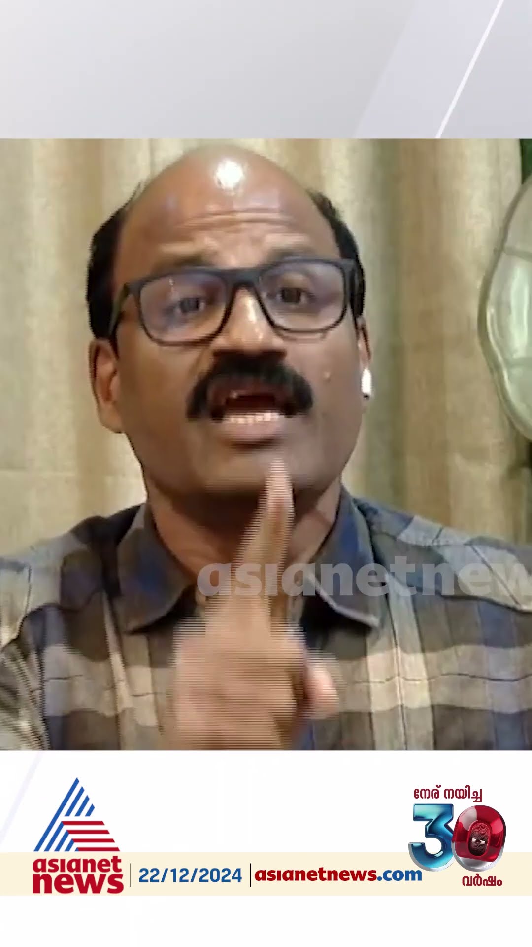 'സംഘപരിവാറിന്റെയും പൊളിറ്റിക്കൽ ഇസ്‌ലാമിന്റെയും വാദങ്ങളിലേക്ക് മൂന്നാം കക്ഷിയായി ചേരുകയാണ് സിപിഎം '