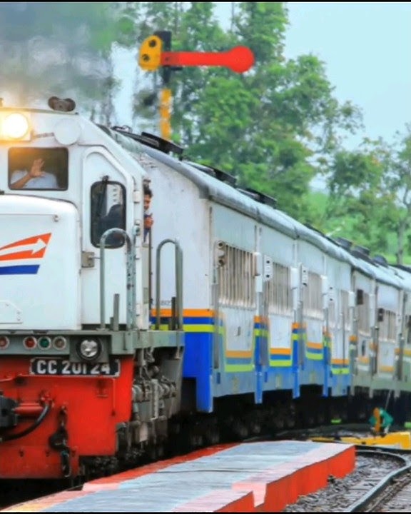 Marhaban ya ramadhan Kereta api #mainananak #mobilelegends #keretaapi  #ramadan #jedagjedug #shorts