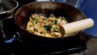 How to Make Stir Fry Chicken and Broccoli & Outer Banks -VLOG-087