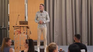 Overcoming Obstacles - The Role of Mindset in Achieving Goals. (Jean-Pierre De Villiers) 