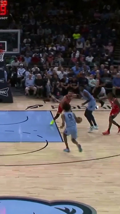 Patrick Williams erases the shot at the RIM #BullsCulture