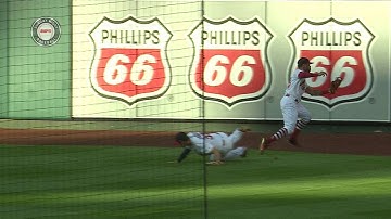 PIT@STL: Pham hustles to make a fine running catch