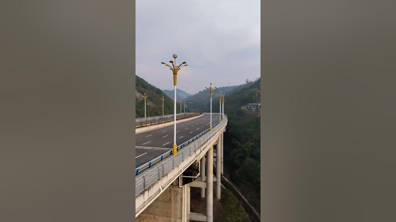 Why did the road suddenly disappear while I was walking？ #discoverchina#scenichighway