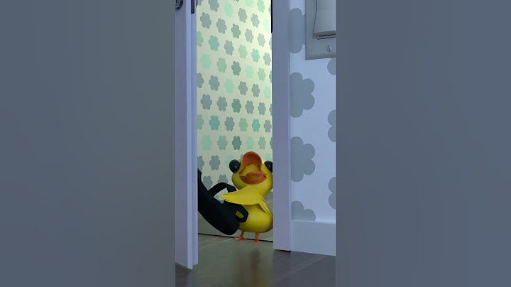 So scary 😱🕷️ #humor #babyduck #spiders