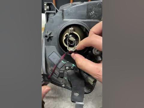 How to install the led headlight bulb model H7 by yourself? - YouTube