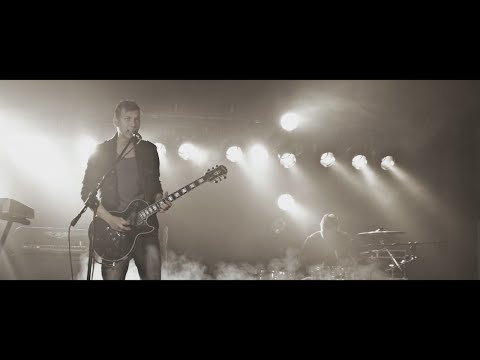 BASII - Karussell (Offizielles Musikvideo)