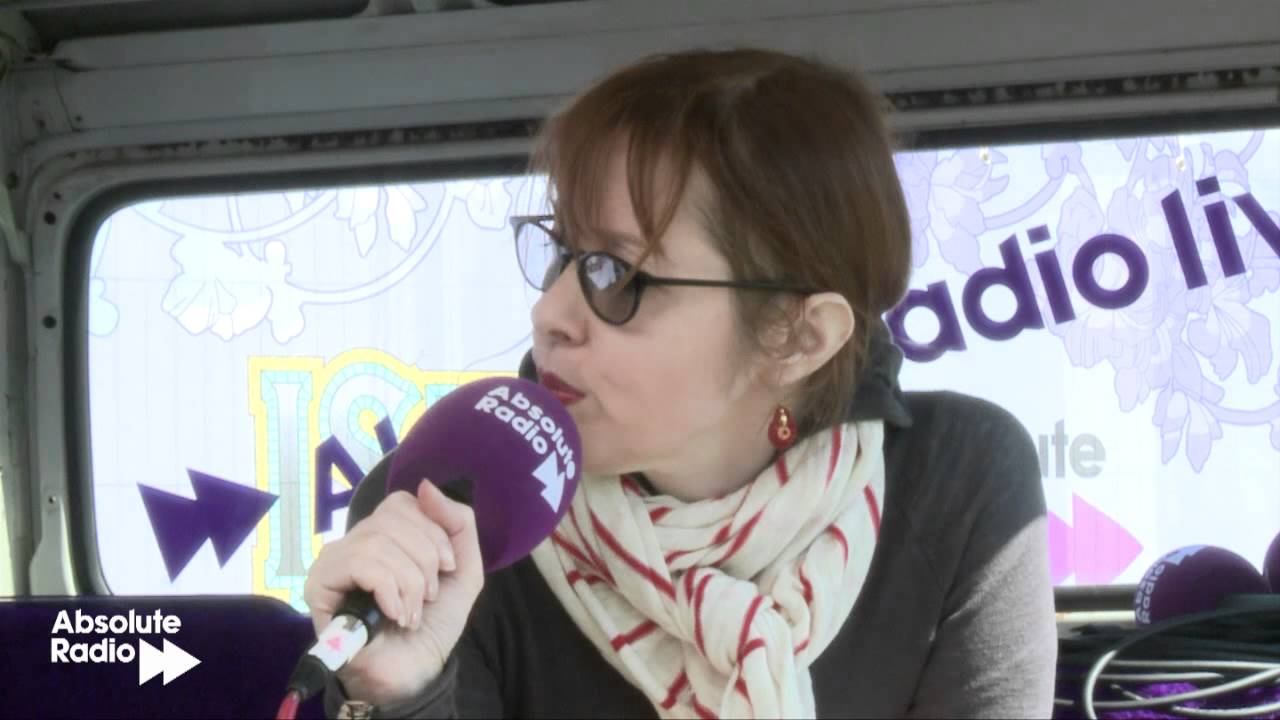 Suzanne Vega interview at Isle of Wight Festival 2012 - YouTube