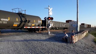 😎🎯😎 OUTSTANDING 3-Unit BNSF Local Running Hard and Fast!!! 🔥