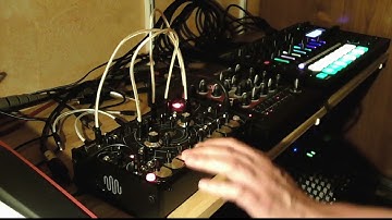 Live minimal techno #minimaltechno #minimal #mc707 #roland