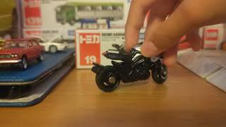 トミカ no19 スズキkatana 開封