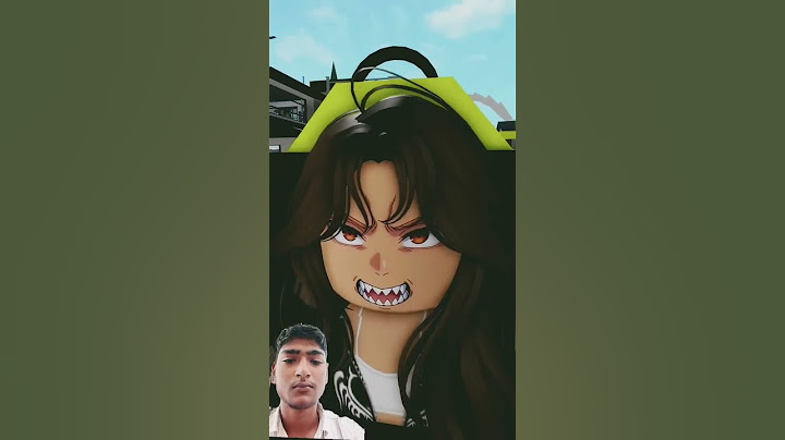 The were gonna cross the road but then Bacon did this ... 😱 #roblox #shorts #minecraft