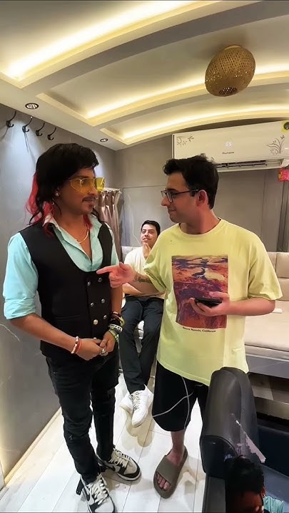 Carryminati And Purav Jha Rost Dolly Dolly Ka Chussa comedy carryminati-and-purav-jha-rost-dolly-dolly-ka-chussa-comedy