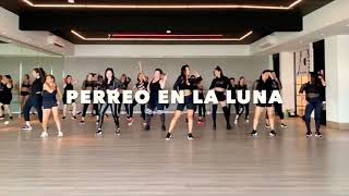 PERREO EN LA LUNA - Rich Music LTD  | Coreografía Oficial Dance Workout | DNZ Workout | DNZ Studio