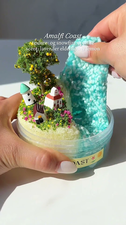 italian summer in a jar🍋🇮🇹✨ today at 5pm est!