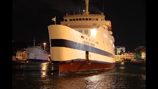 VITSENTZOS KORNAROS  Passenger Ship  IMO 7358327  Maneuvers in the ports from the bridge